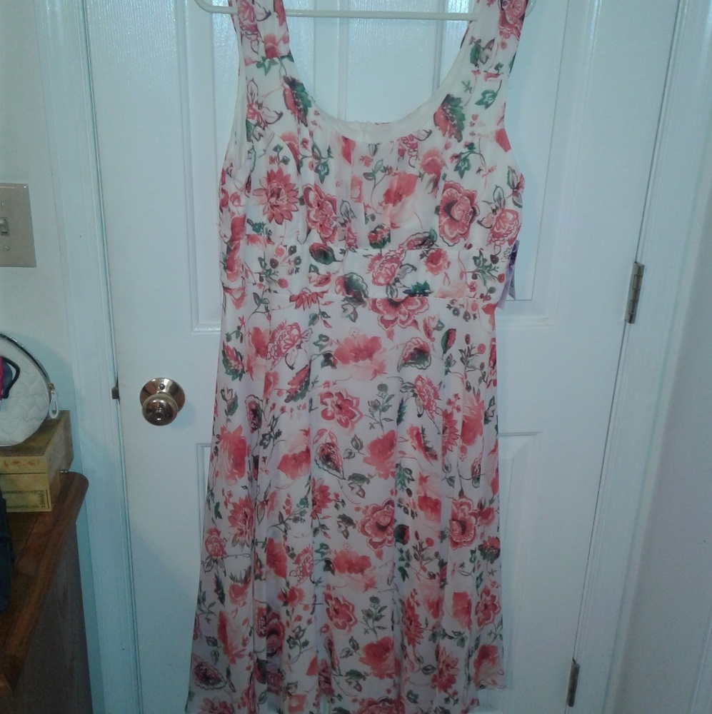 Stunning pink floral dress size 14